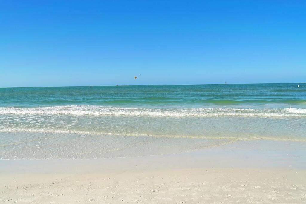 Pet-Friendly, King Bed, Close To Siesta Beach, Restaurants, Shopping Villa Sarasota Exterior foto